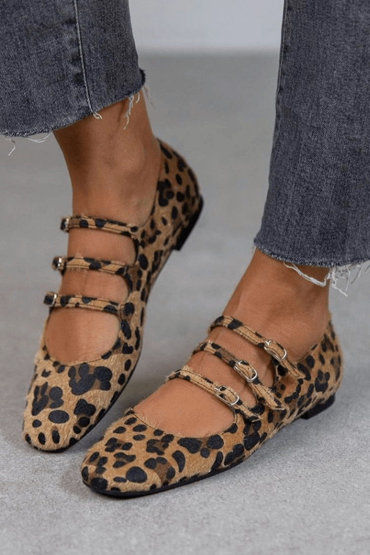LEOPARDINA | Elegant ballet flats with animal print straps for an irresistible style