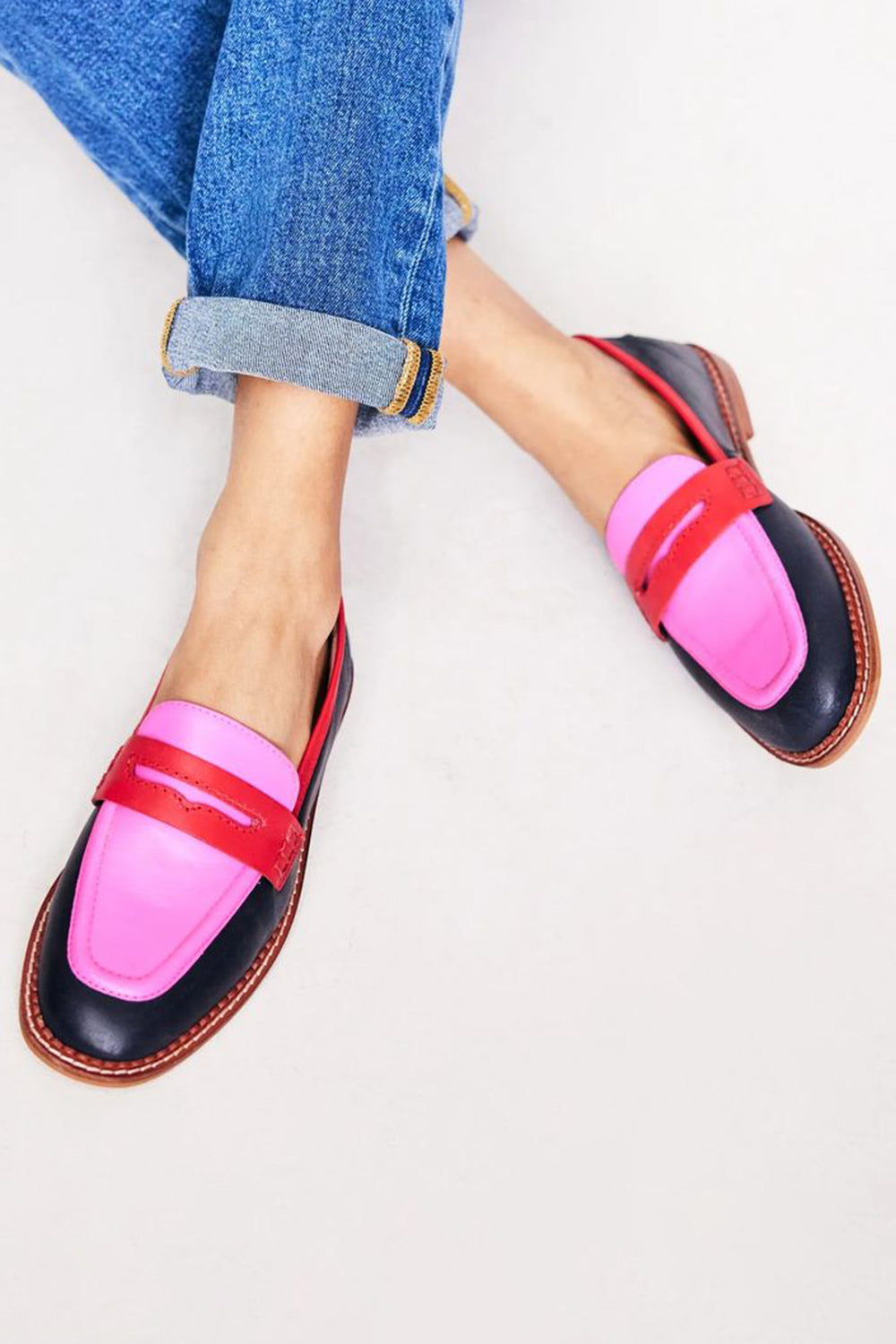 FAIUS™ | Soft black loafers with vibrant coloured details for a unique style