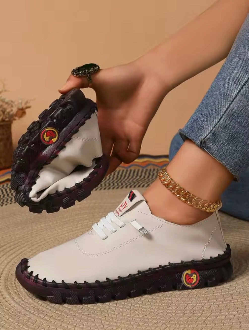 Liora - Orthopedic Sneakers