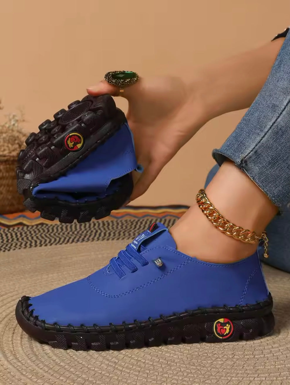 Liora - Orthopedic Sneakers