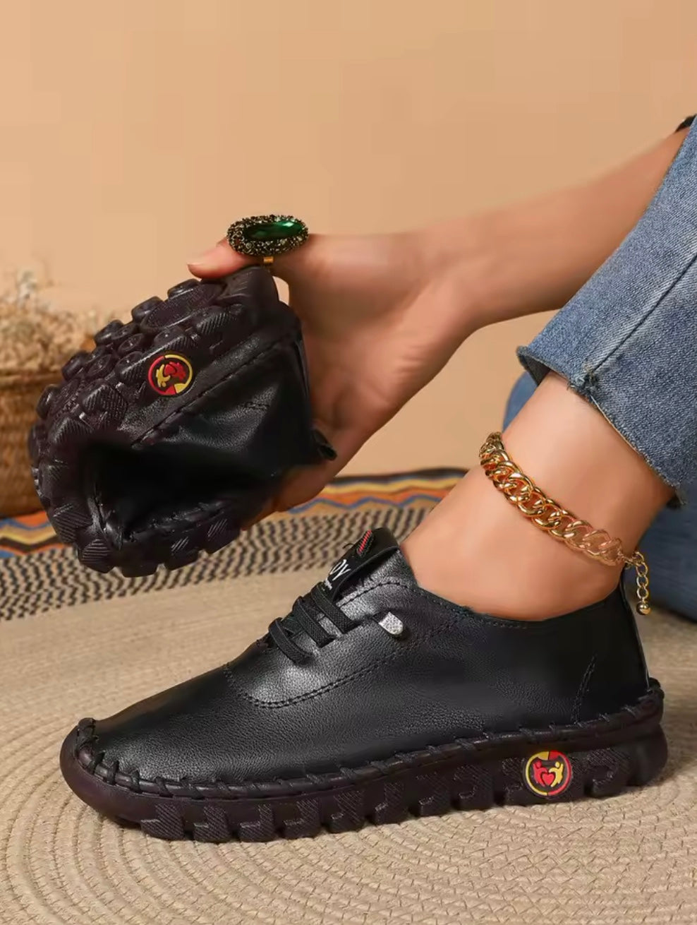 Liora - Orthopedic Sneakers